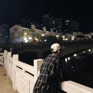 日韩男女在线视频免费观看
